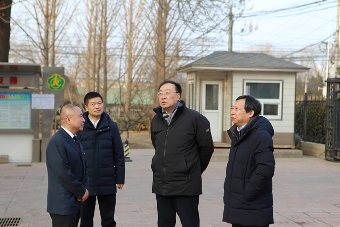 区委书记张革在残联实地调研残疾人工作