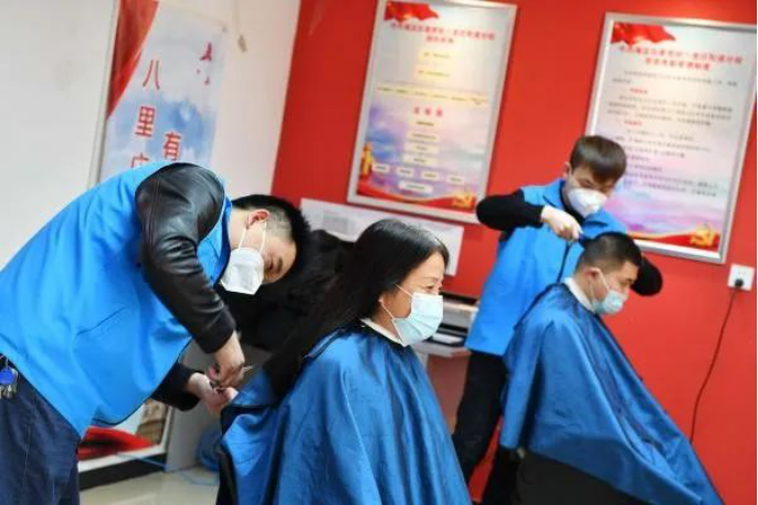 党建引领  “暖心行动”致敬最美的你302.png